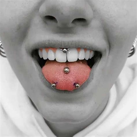 snake eyes piercing prix|snake eye piercing dangers.